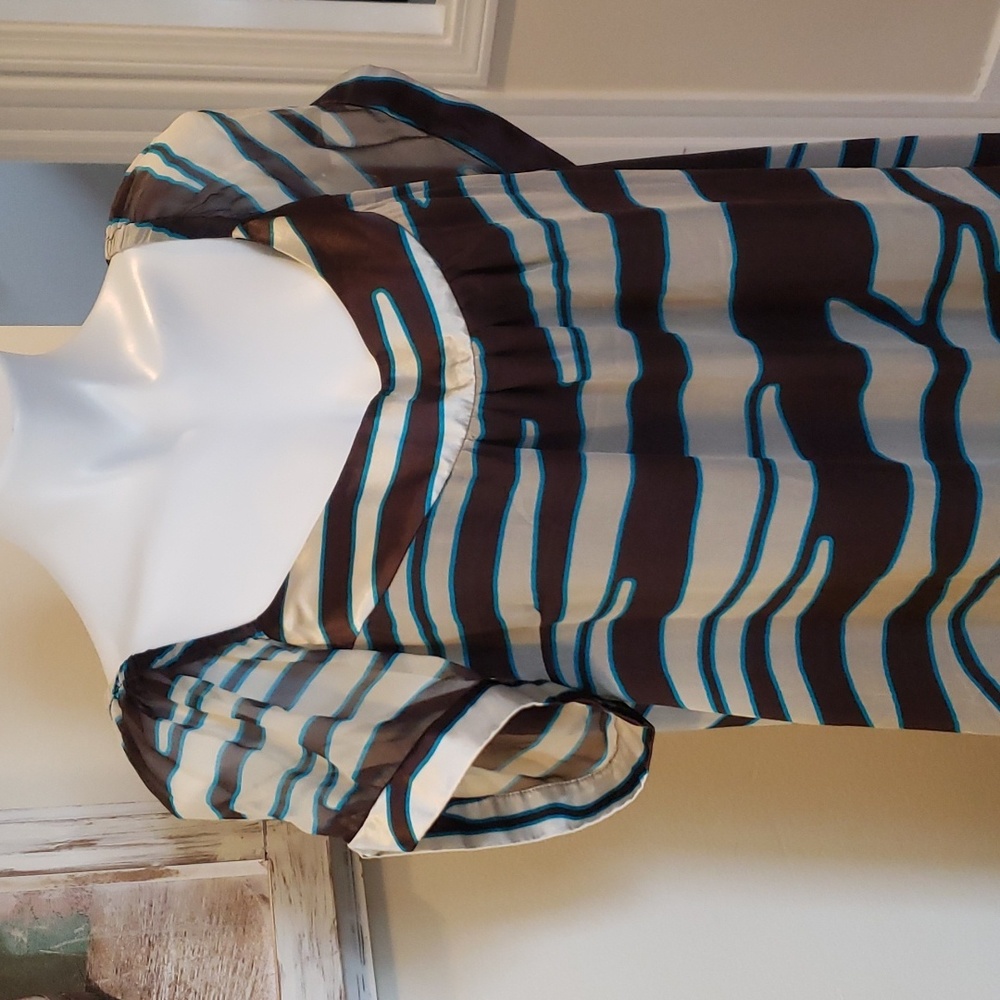 Amanda Lane Dress - Picture 2 of 10